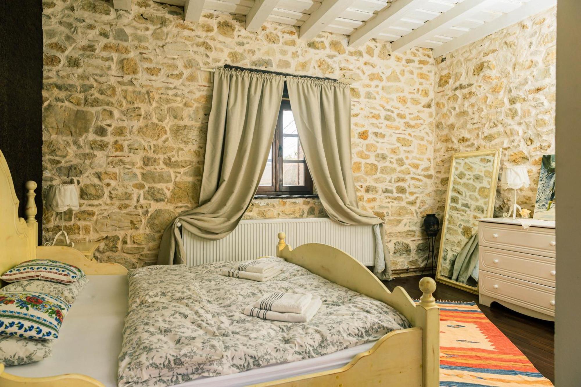 Готель Casa Thea Cheile Nerei Socolari Екстер'єр фото